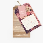 La Carte Trouwcollectie - Trouwkaart Label met bloemen en kalender roze